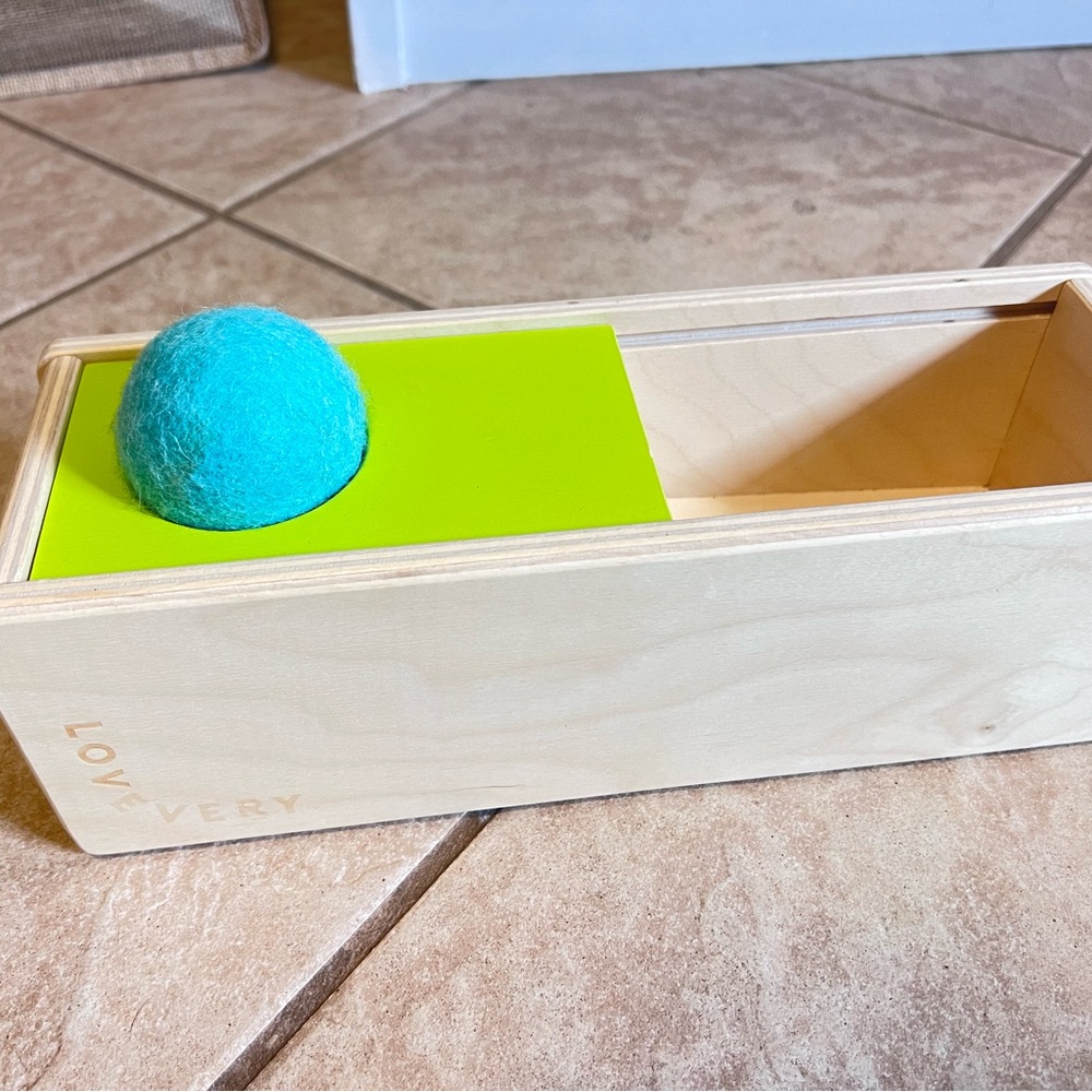 LOVEVERY Wooden Box with Green Lid and Teal Ball